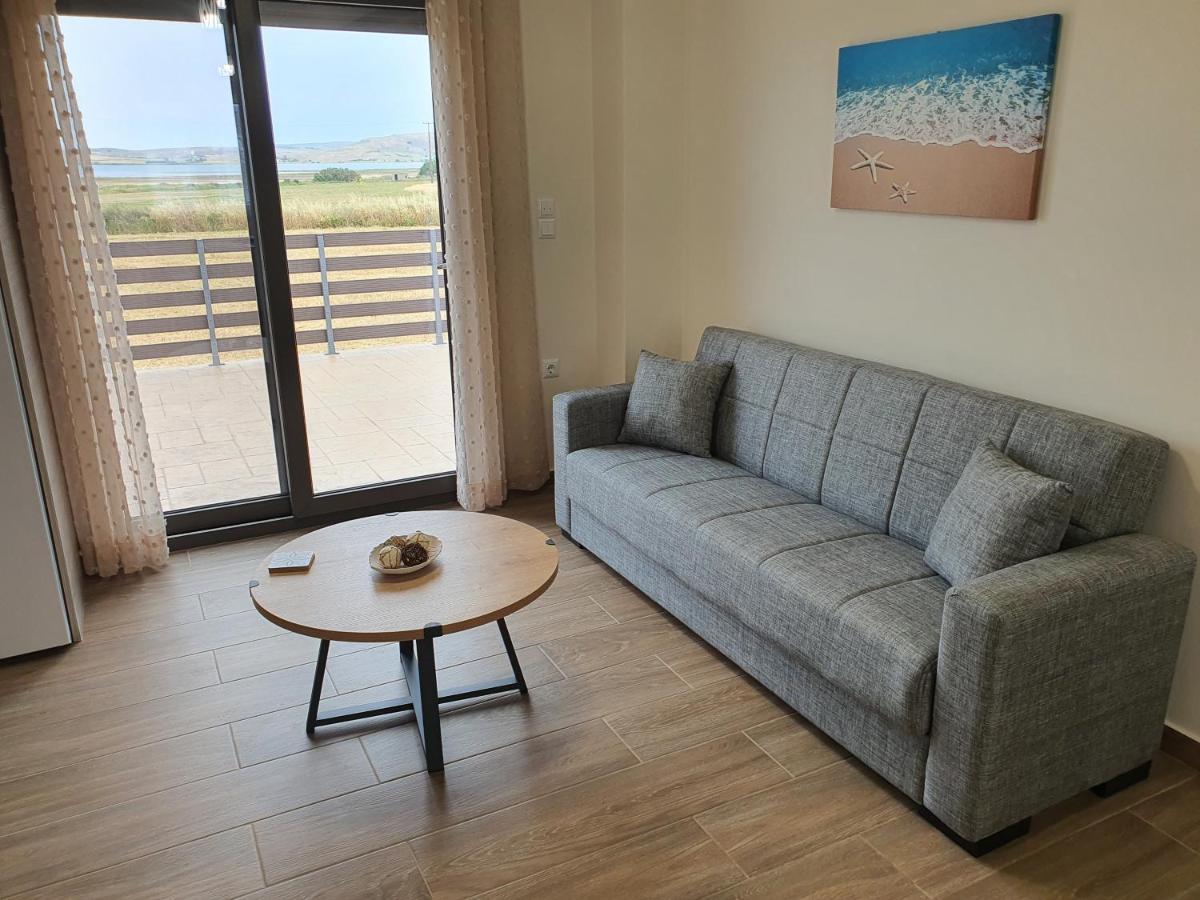 Island View Apartments Moudhros Экстерьер фото