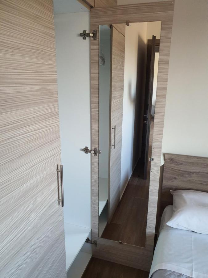 Island View Apartments Moudhros Экстерьер фото